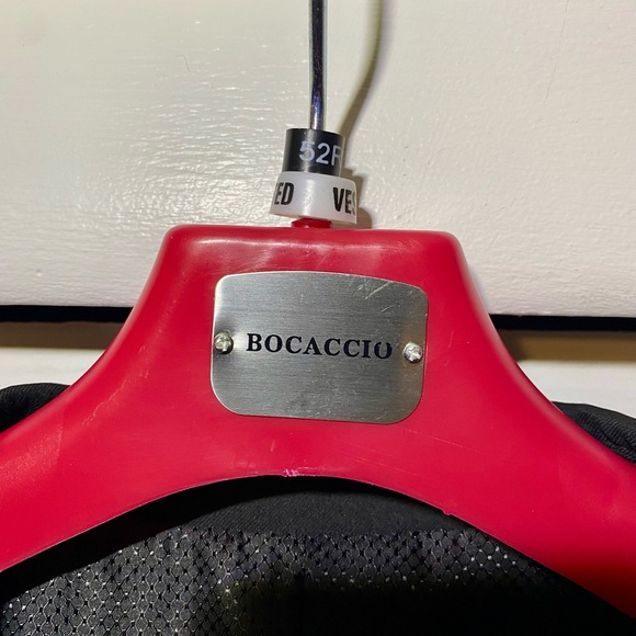 Men’s black blazer, like new condition. - Picture 4 of 6